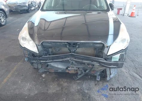 2011 Subaru Outback z USA, uszkodzony, nr VIN 4S4BRCKC3BV353658